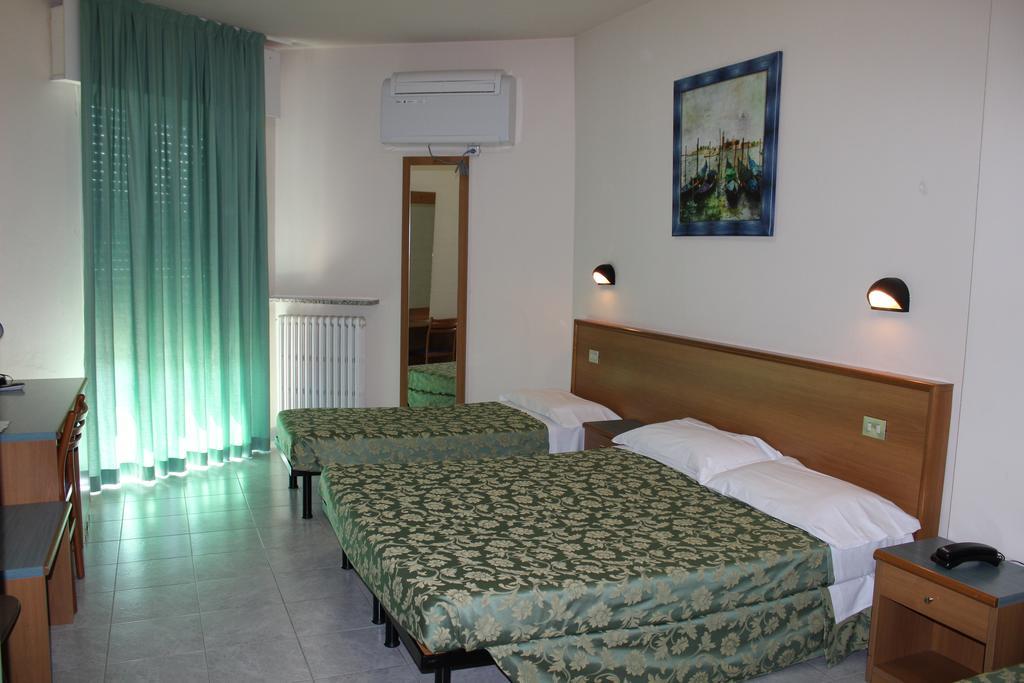 Albergo Napoleone SantʼAmbrogio di Valpolicella Exteriör bild