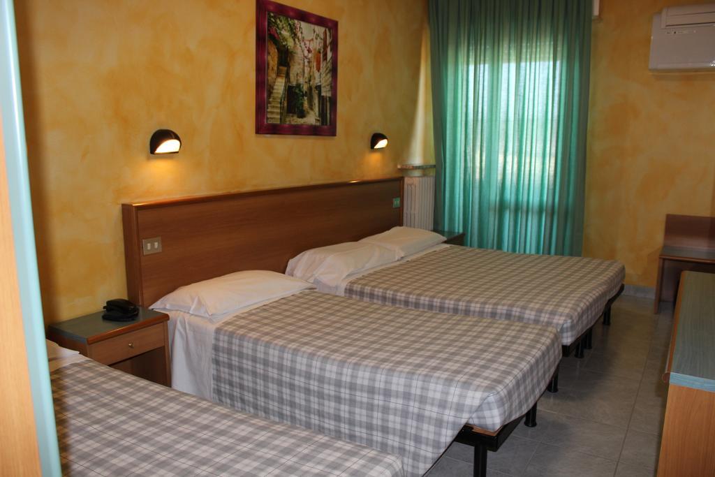Albergo Napoleone SantʼAmbrogio di Valpolicella Exteriör bild